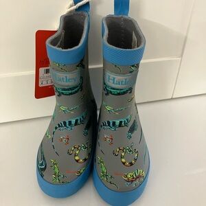 Hatley Blue & Gray Kids Rain Boots with Dinosaur Print